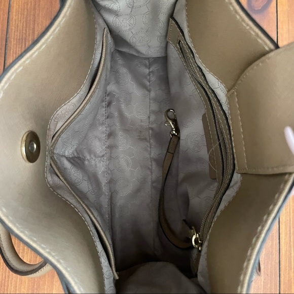 MICHAEL KORS HAMILTON HANDBAG/MEDIUM BAG - Picture 4 of 4